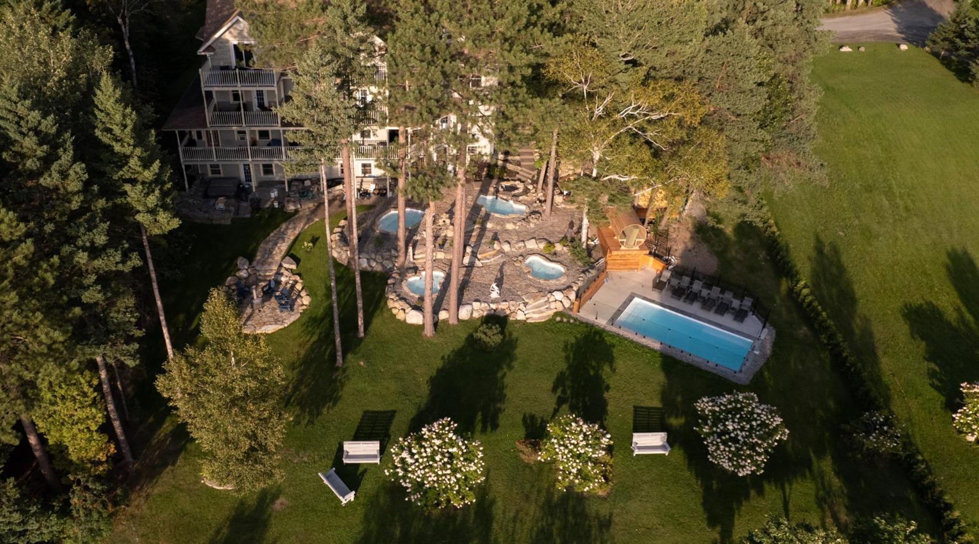 Estello Suites & Spa Lac-Megantic Bagian luar foto